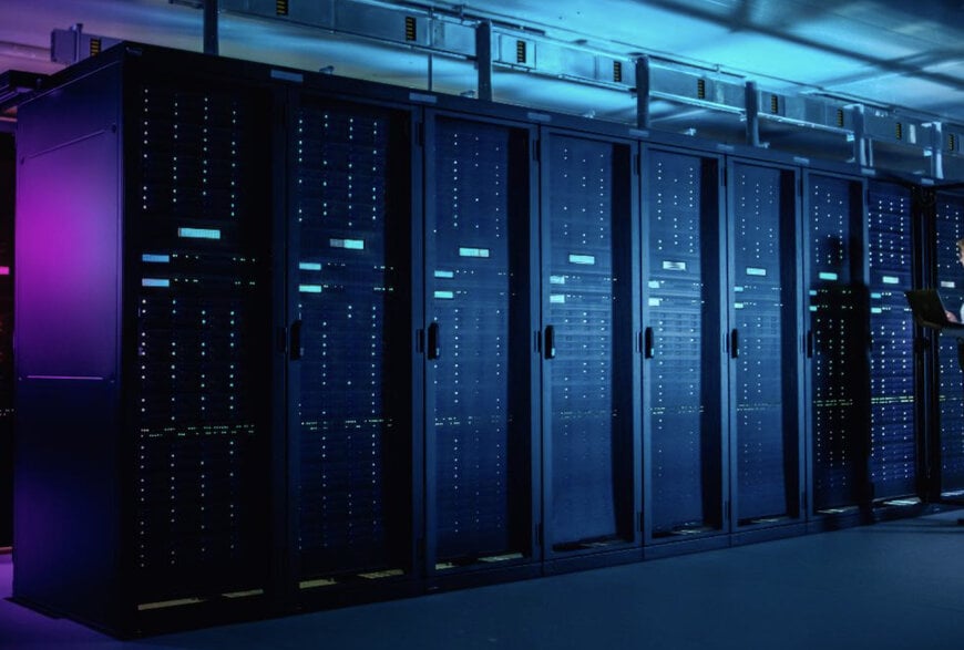 Schneider Electric stellt neues Mehrkreisstrom- Messsystem PowerLogic HDPM6000 vor