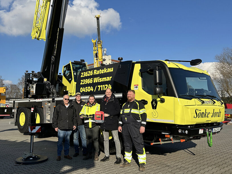 Manitowoc's Grove GMK4080L Boosts Sönke Jordt's Taxi Crane Fleet