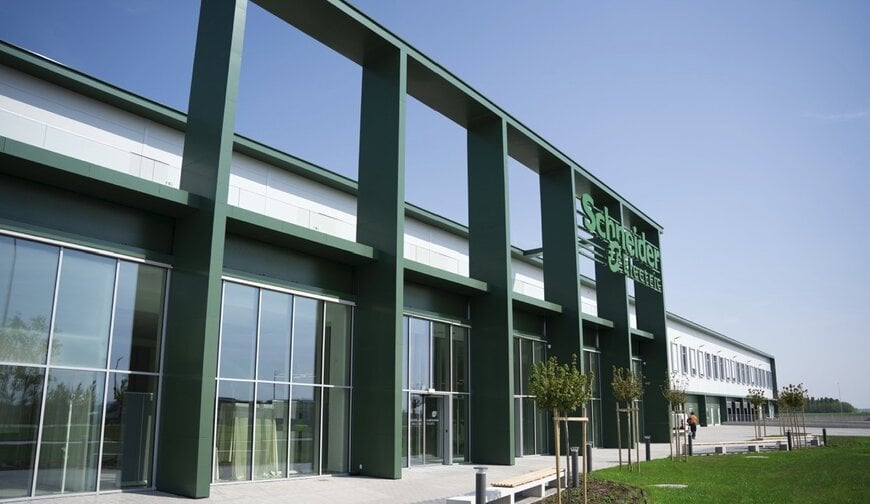 A Schneider Electric dunavecsei gyára elnyerte Magyarország első LEED Platinum minősítését