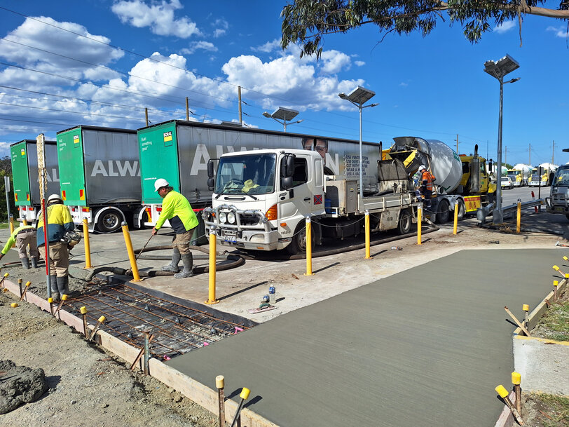 Boral achieves Australian first with concrete made from recarbonated recycled aggregates