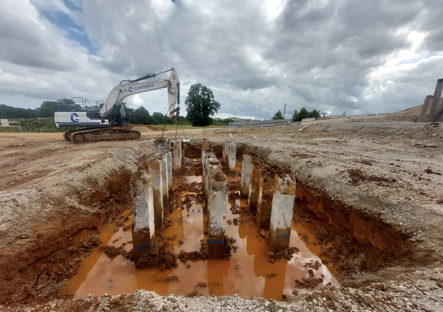 COPSESA ampl&iacute;a su flota con la excavadora Develon DX255LC-7