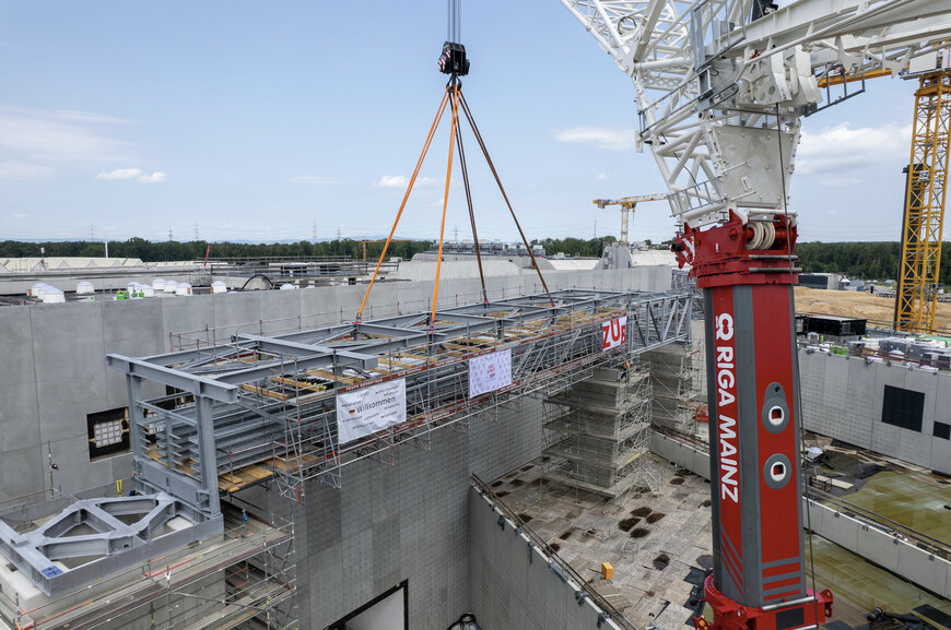 Liebherr Crane Enables Precision Lifts in Confined Research Facility
