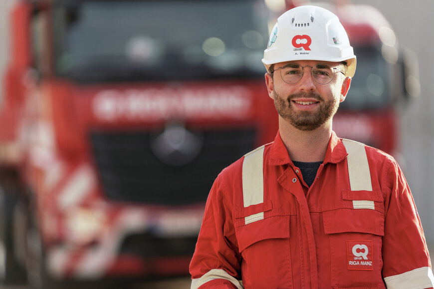 Liebherr Crane Enables Precision Lifts in Confined Research Facility