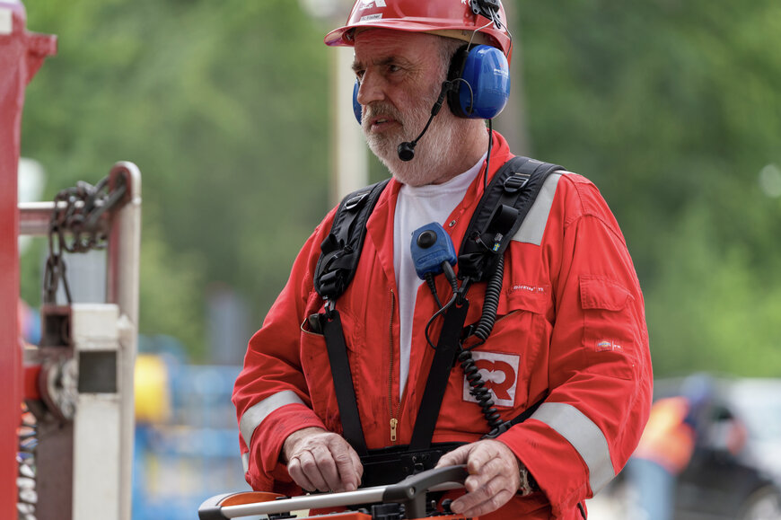 Liebherr Crane Enables Precision Lifts in Confined Research Facility