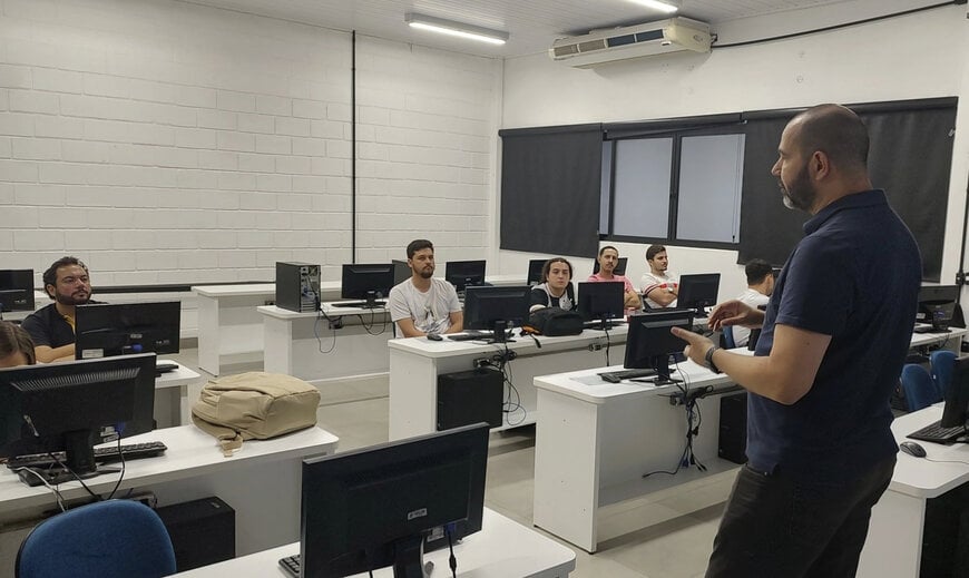 ELIPSE MINISTRA PALESTRAS NA UNIFAJ