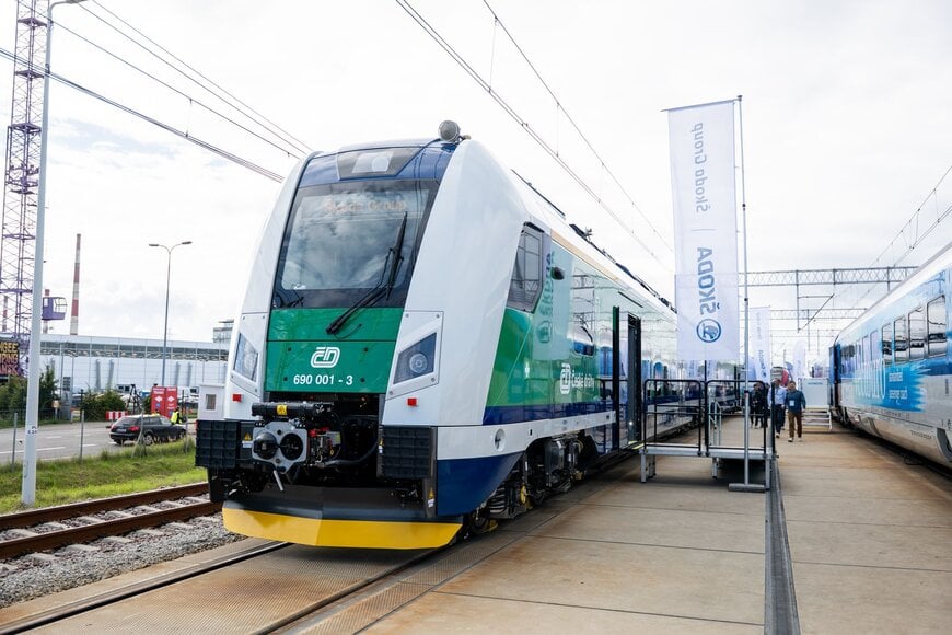 Škoda Group Unveils New RegioPanter Battery Trains at TRAKO 2025
