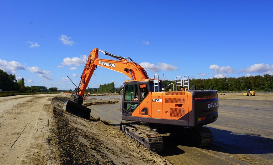 Develon presenta la excavadora Serie 9 con tecnolog&iacute;a de seguridad avanzada