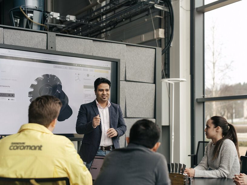 Sandvik Coromant priorytetowo traktuje szkolenia, aby zniwelować lukę kompetencyjną w produkcji