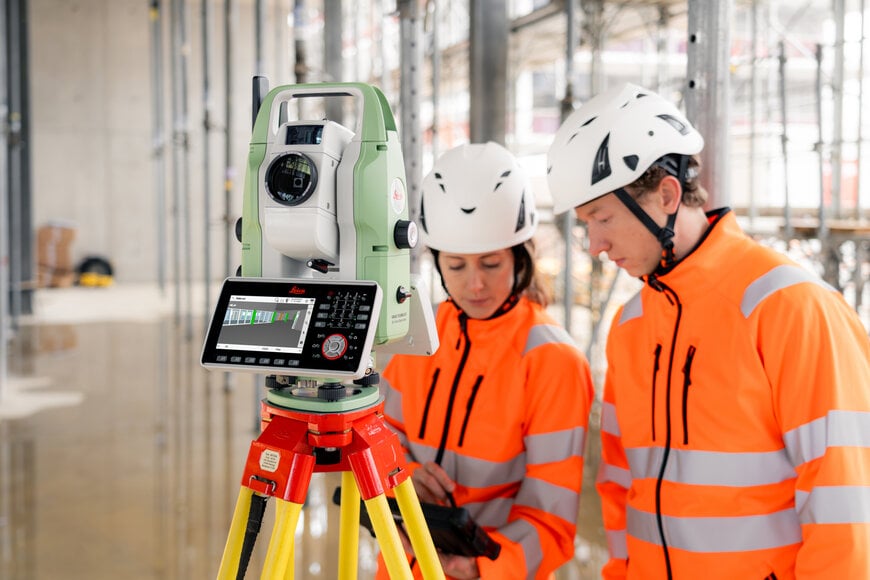 Leica TS20 robotic total station