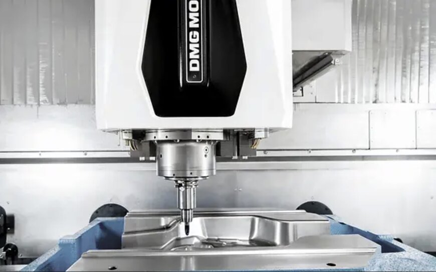 DMG MORI fournit un fraisage vertical précis jusqu'à 2 000 mm de longueur