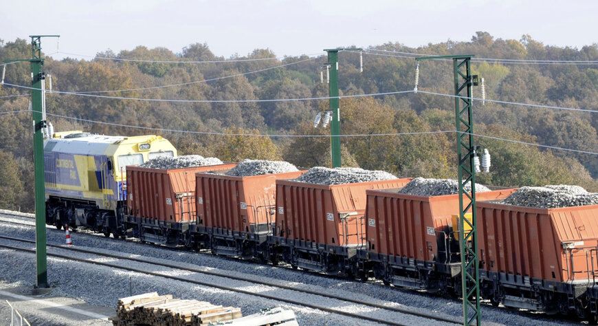 Adif saca a concurso un contrato de 8,7 millones de euros para el arrendamiento de vagones