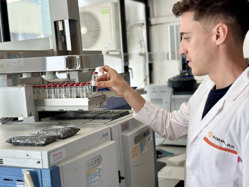 AIMPLAS develops project to reduce odors in cars using contaminant-free recycled materials