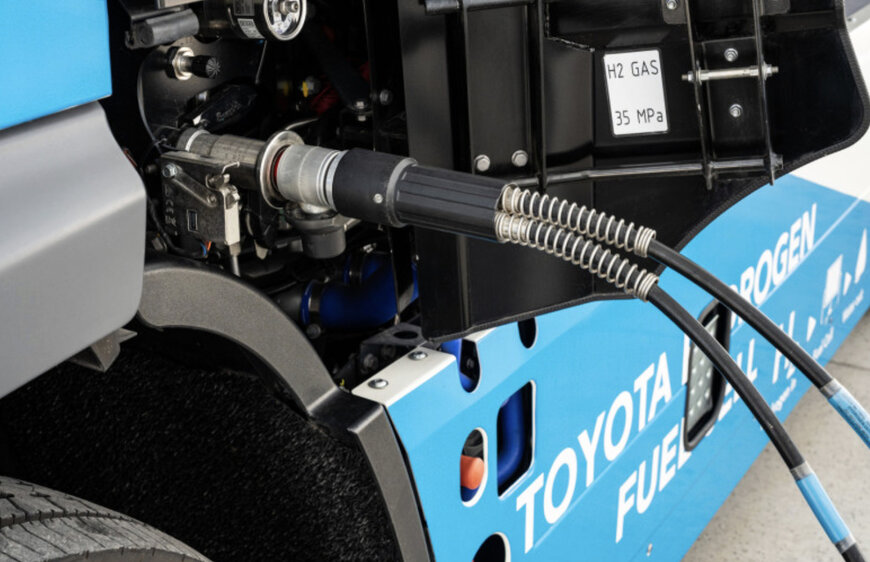 Toyota incorpora camiones de pila de combustible de hidrógeno a sus operaciones logísticas en Europa