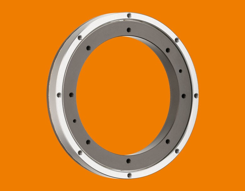 igus® Announces Compact PRT-04 Slewing Ring Bearing For Installations With Limited Space