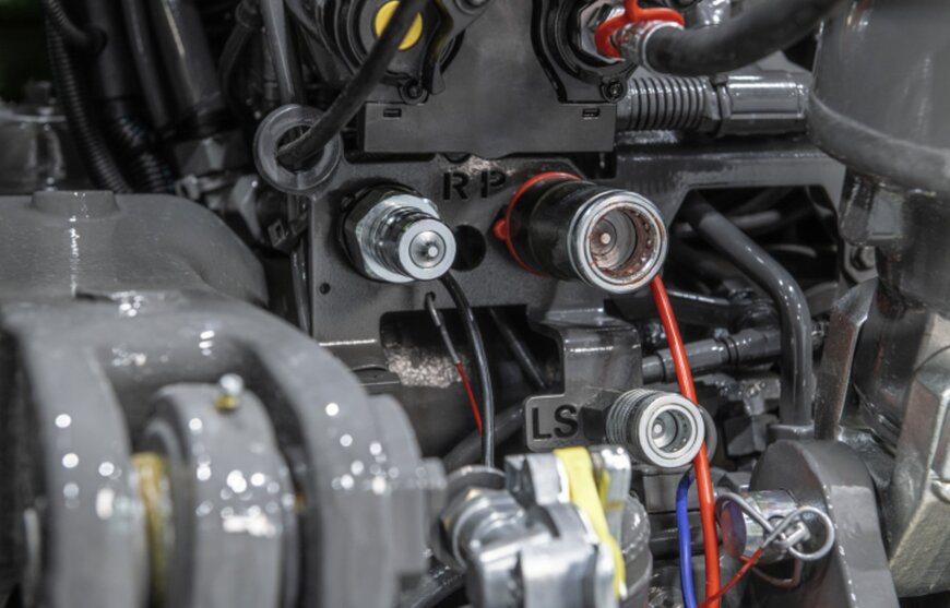 Fendt and ROPA Introduce e-LS Connect for Tractors and Implements