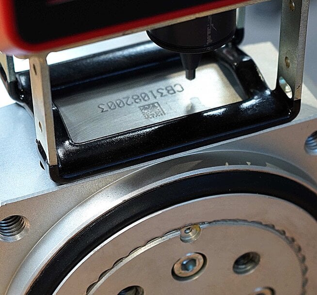 La machine de marquage joue la carte de la portabilité