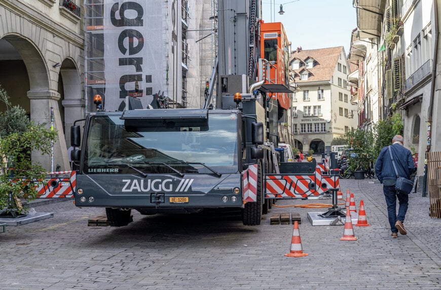 Liebherr's Electric MK 120-5.1E Debuts in Bern's Historic Old Town