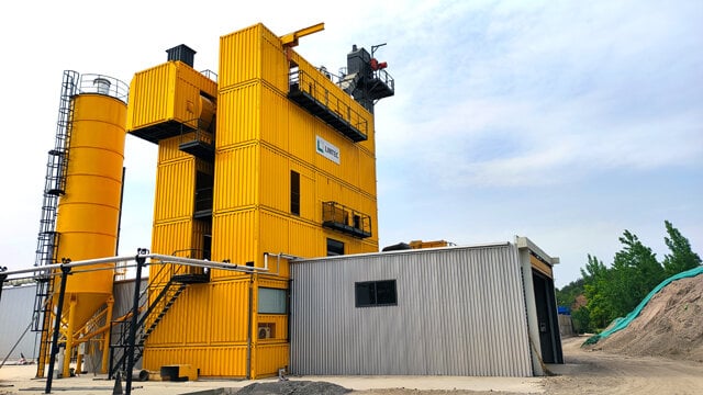 Lintec CSM3000 Asphalt Plant Commissioned in Just 15 Days in China
