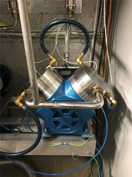 CERNでは、なぜKNFのダイアフラムポンプを採用しているでしょうか―それは、粒子衝突実験のためにコンタミネーションの無い混合ガスを保証できるから