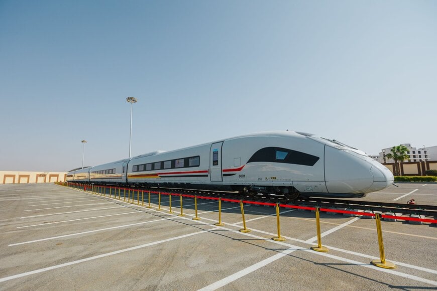 Siemens Unveils Velaro High-Speed Train in Cairo