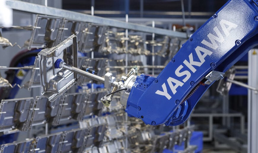 MiniTec automates HMT cleaning system with eight MOTOMAN GP robots