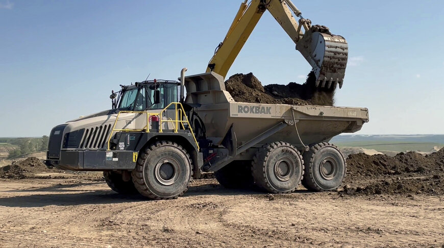 Les tombereaux Rokbak RA40&nbsp;offrent des performances fiables dans les op&eacute;rations en Alberta
