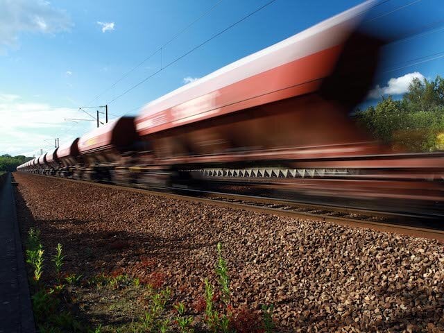 Fret ferroviaire : l'État et la Région misent sur le train pour réduire les émissions de CO₂ et renforcer la logistique industrielle dans le Grand Est