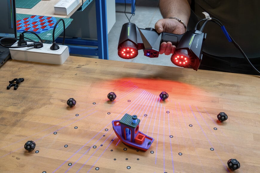 Scanner 3D portable haute précision pour rétro-ingénierie avancée