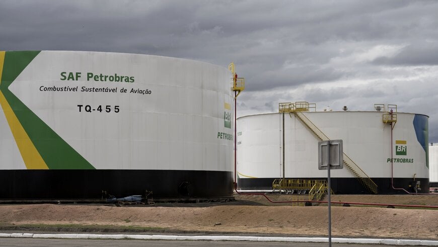 Petrobras lança combustível sustentável de aviação produzido totalmente no Brasil