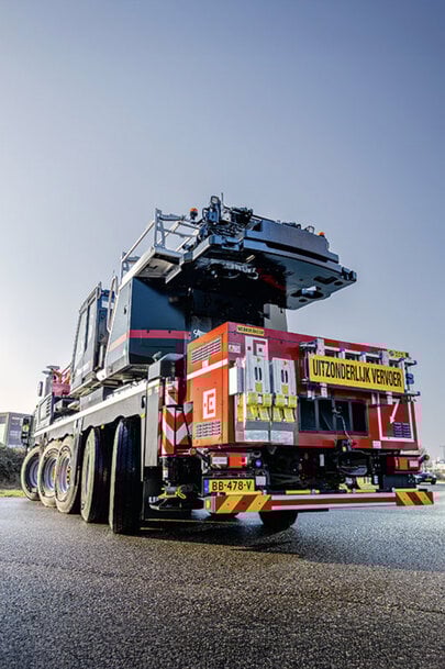 Mammoet Takes Delivery of Liebherr’s First Battery-Electric 150-Tonne Mobile Crane