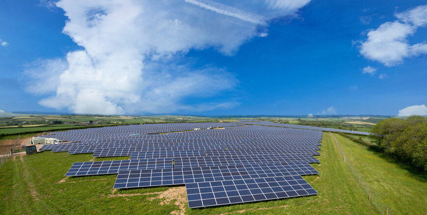 Waaree Energies Wins 300 MW Solar Module Supply Order from Sembcorp Green Infra
