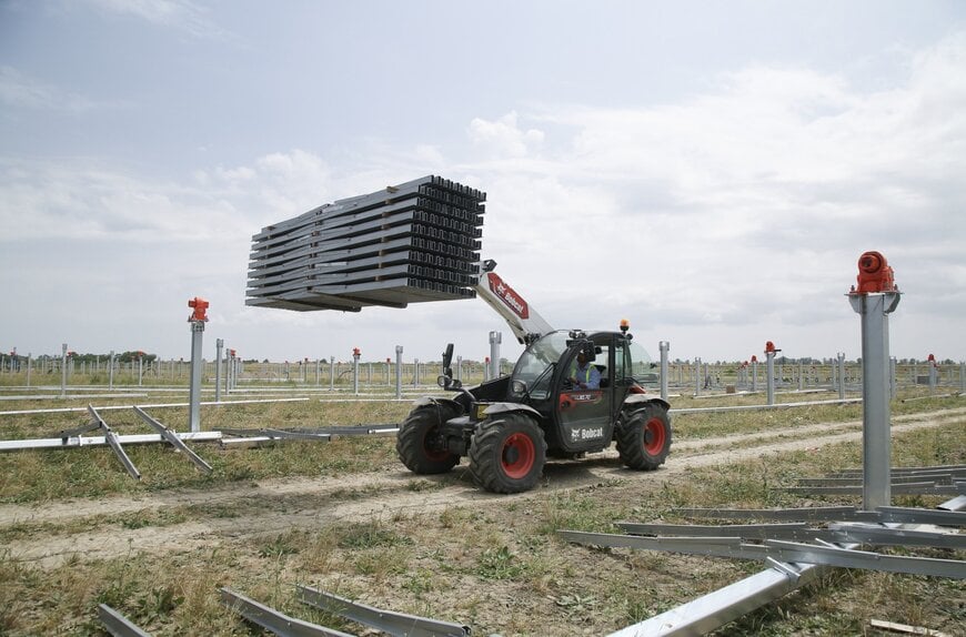 Oresi Italia deploys Bobcat machinery for agrivoltaic construction