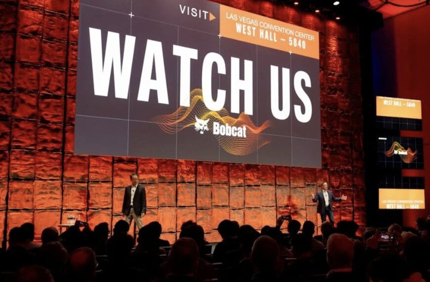 Intelligente kompakte Maschinen für vernetzte Baustellen