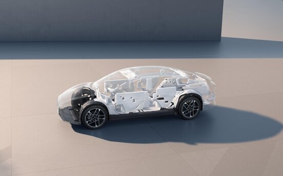 XPENG P7+ debutta in Europa