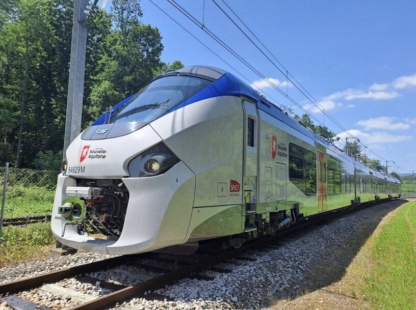 CAF secures additional R&eacute;giolis train order in France