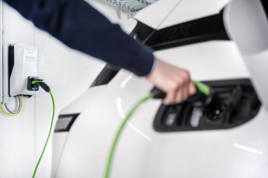 KEBA d&eacute;cline la KeContact P40 avec prise T2S