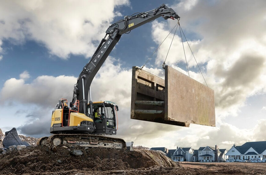 Escavatore compatto a raggio ridotto per cantieri ad alta densit&agrave;