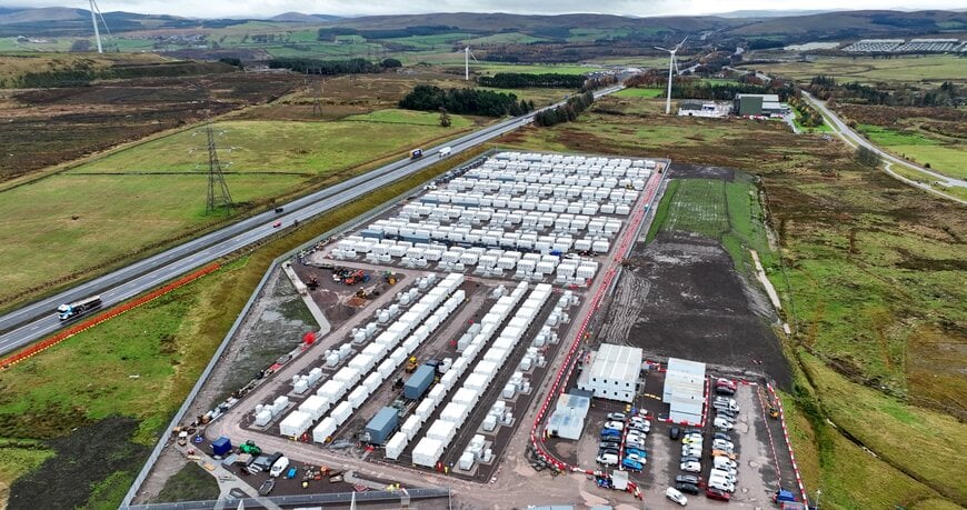 Aggreko levert HV-overbruggingsstroompakket voor de ingebruikname van Europa's grootste batterij-energieopslagproject