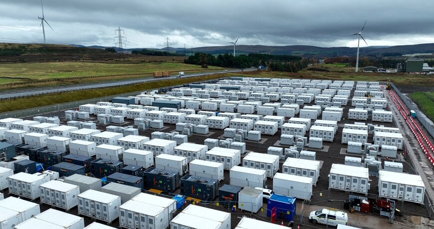 Aggreko levert HV-overbruggingsstroompakket voor de ingebruikname van Europa's grootste batterij-energieopslagproject