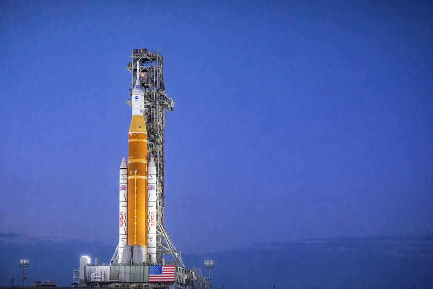 Northrop Grumman and NASA Integrate Solid Rocket Boosters for Artemis II Launch