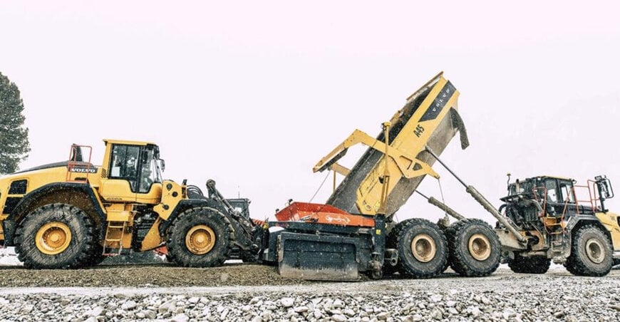 Articulated haulers support alpine hydropower construction