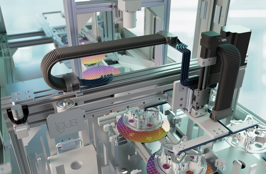 Dissipative Energy Chain for Cleanroom Applications