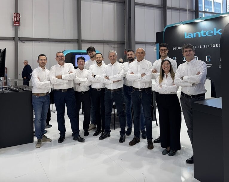 Software Updates for Connected Metal Production