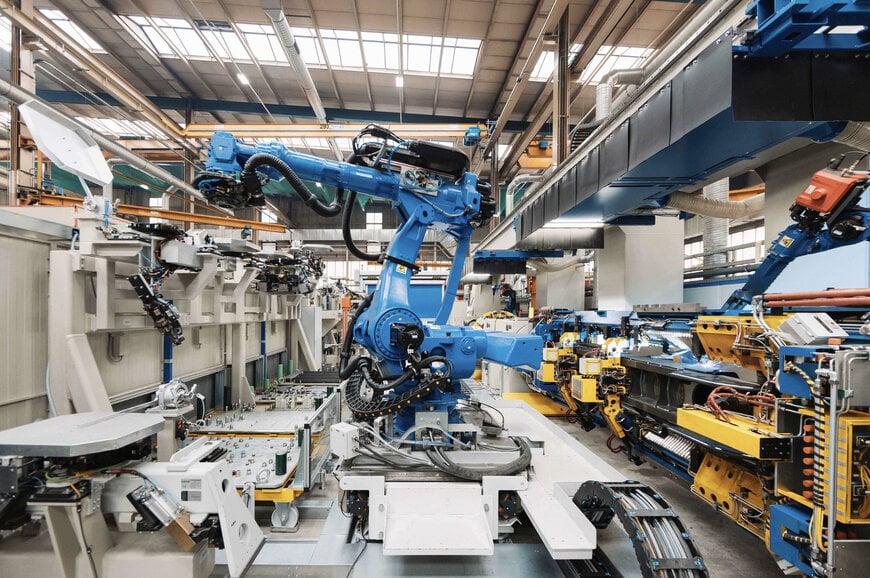 Liebherr & Yaskawa Implement Fully Autonomous Welding Cell