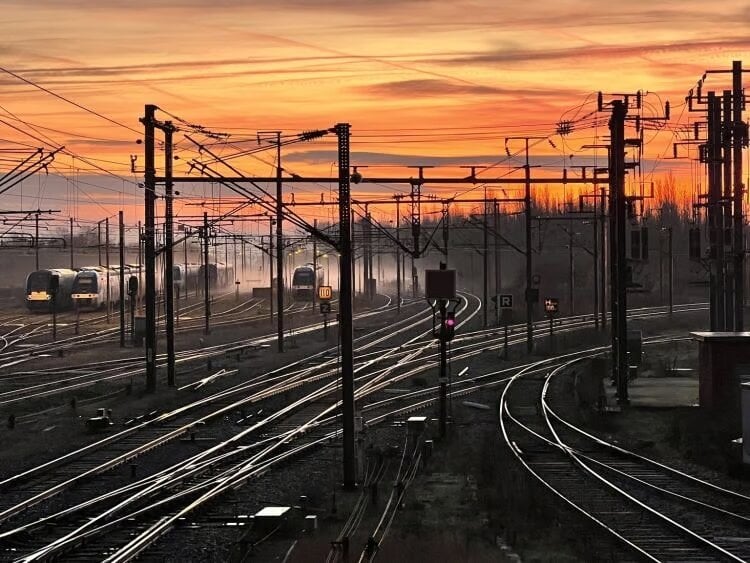 Le march&eacute; ferroviaire fran&ccedil;ais confirme sa dynamique de croissance et une am&eacute;lioration de la qualit&eacute; de service, mais des enjeux d'investissement demeurent