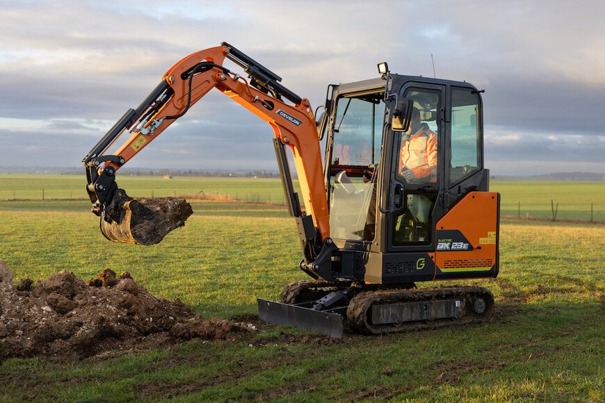 Develon Introduces 32–40 kWh Electric Mini Excavator