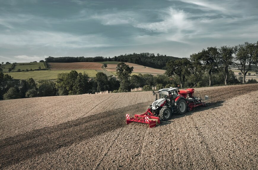 Additional Transmission Option for 110–140 hp Tractors