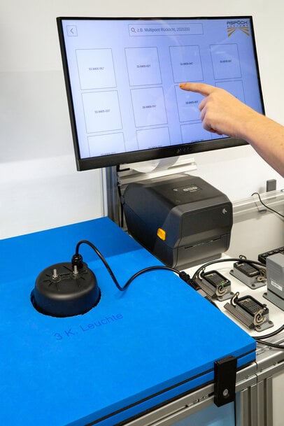 AI-Based Image Processing for Multi-Chamber Lamp Testing 