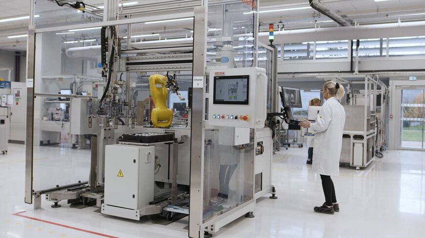 Socomec met en oeuvre des robots d&rsquo;&eacute;bavurage 