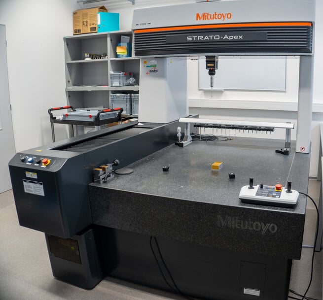 Při výrobě detektorů pro elektronové mikroskopy je kvalita zásadní